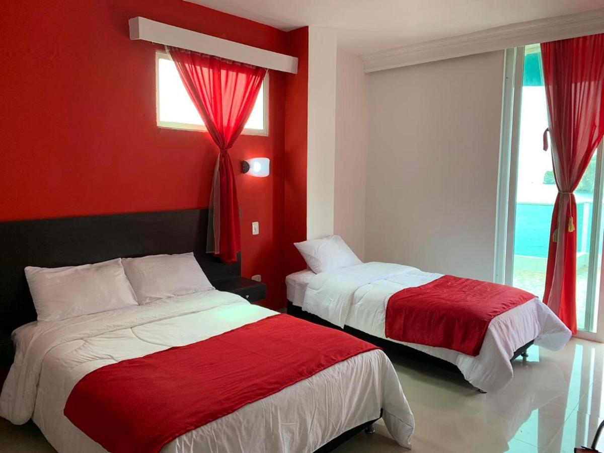 Hotel Large Beach Таганга Экстерьер фото